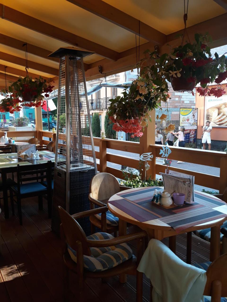 Patio Dom Goscinny Lukecin Ngoại thất bức ảnh